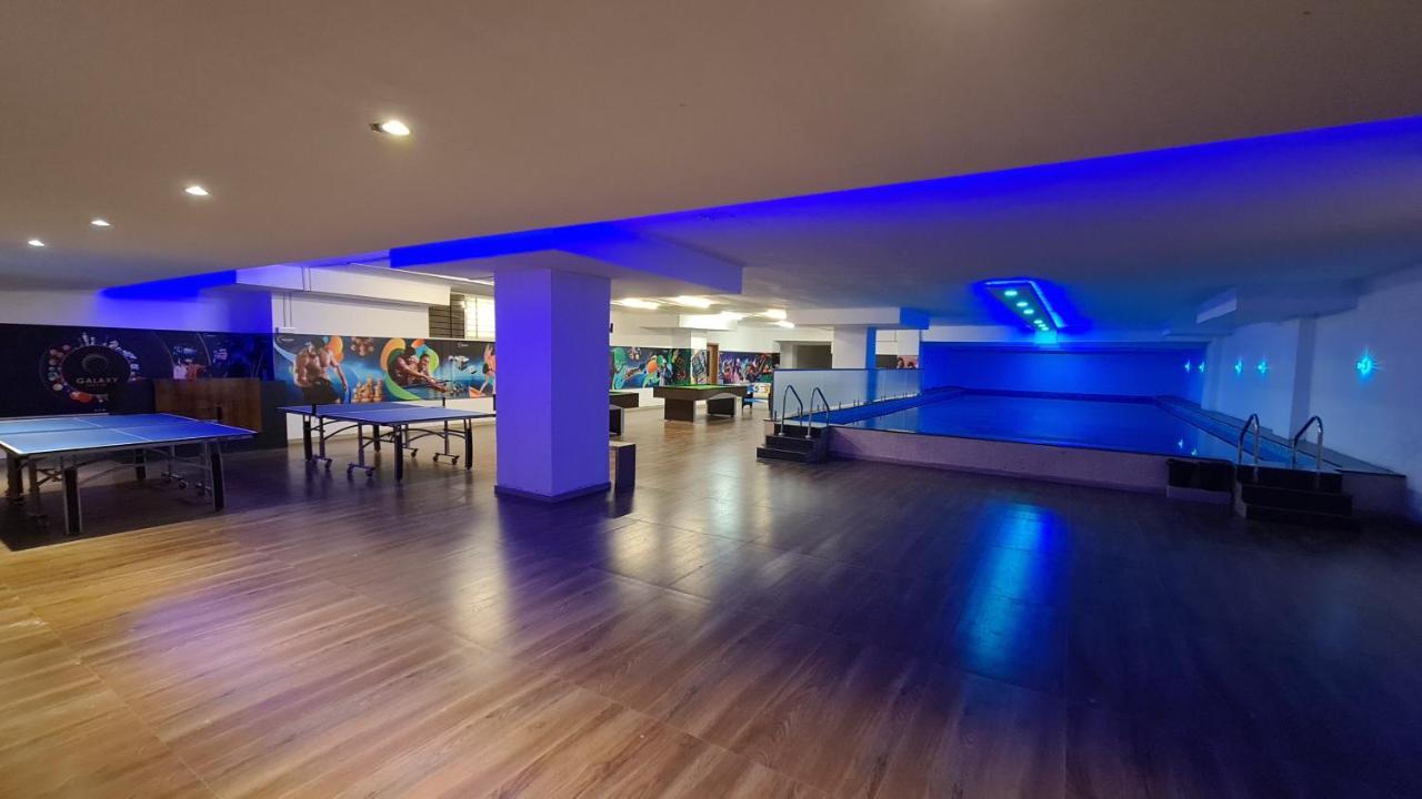 Galaxy Club & Hotel Bijāpur Zewnętrze zdjęcie