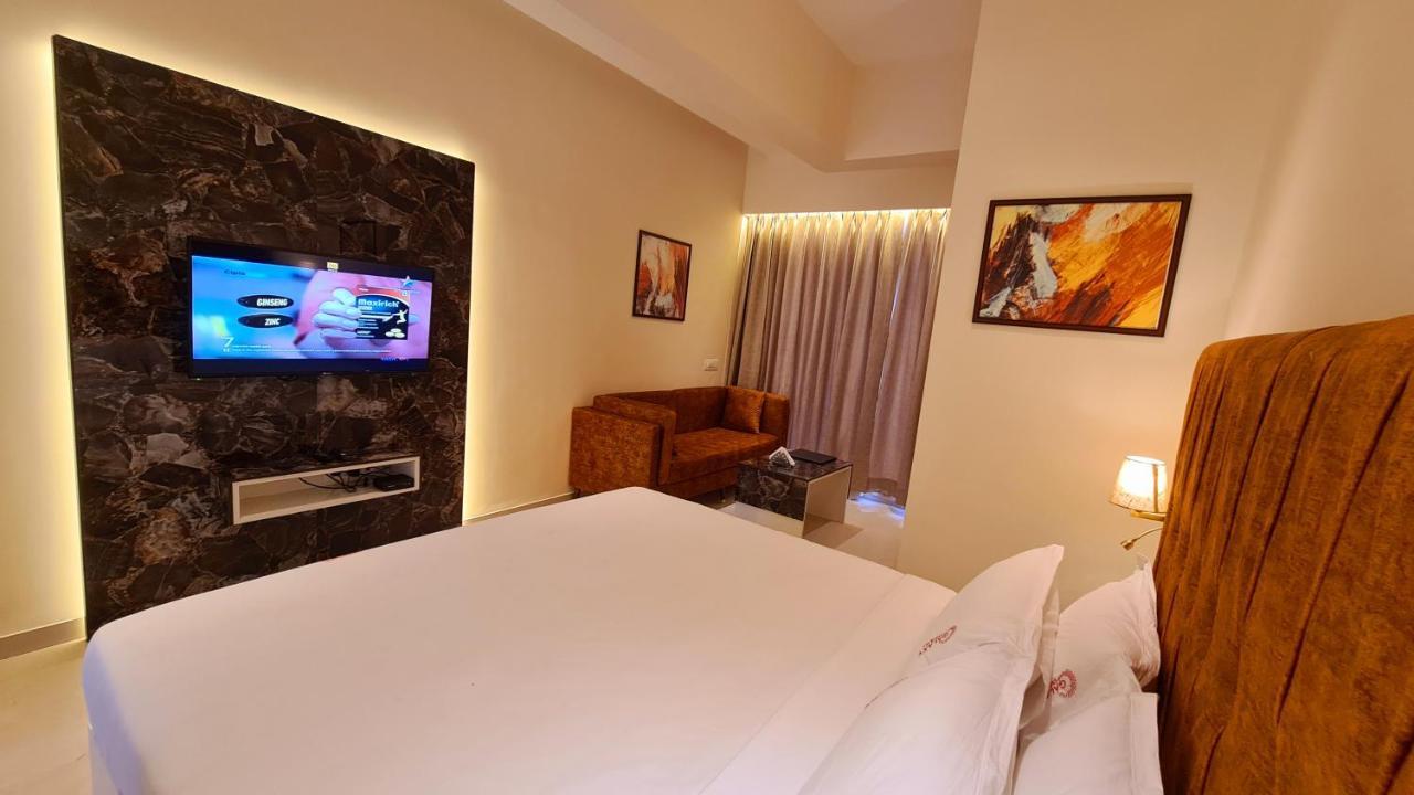 Galaxy Club & Hotel Bijāpur Zewnętrze zdjęcie