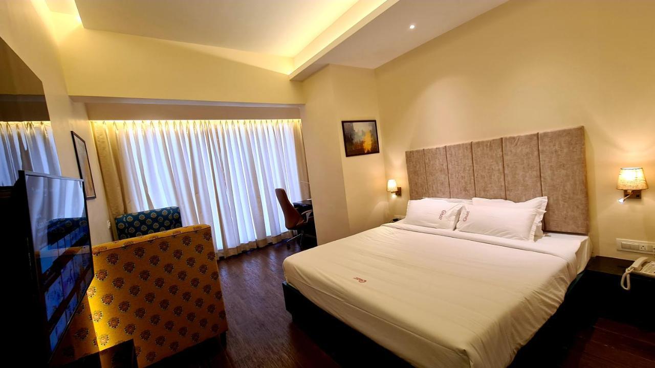 Galaxy Club & Hotel Bijāpur Zewnętrze zdjęcie